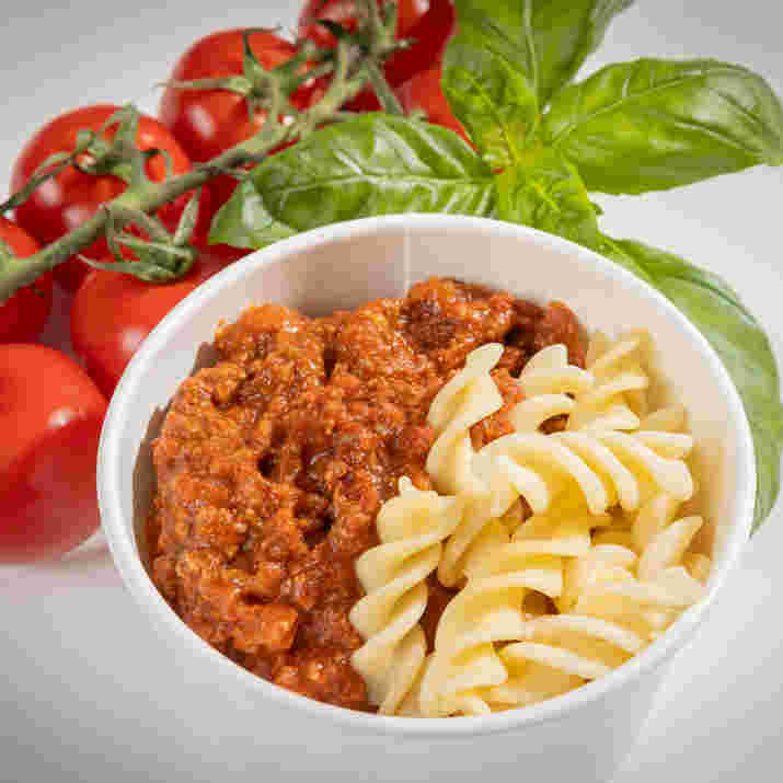 HOT Italian Beef Bolognaise, Carrots And Fusilli Pasta 3