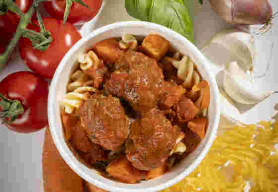 Mamma's Italian Meatballs In Tomato Sauce, Carrots And Fusilli Pasta 2